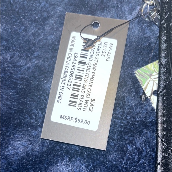 Badgley Mischka Black Quilted Phone Case - Picture 4 of 6